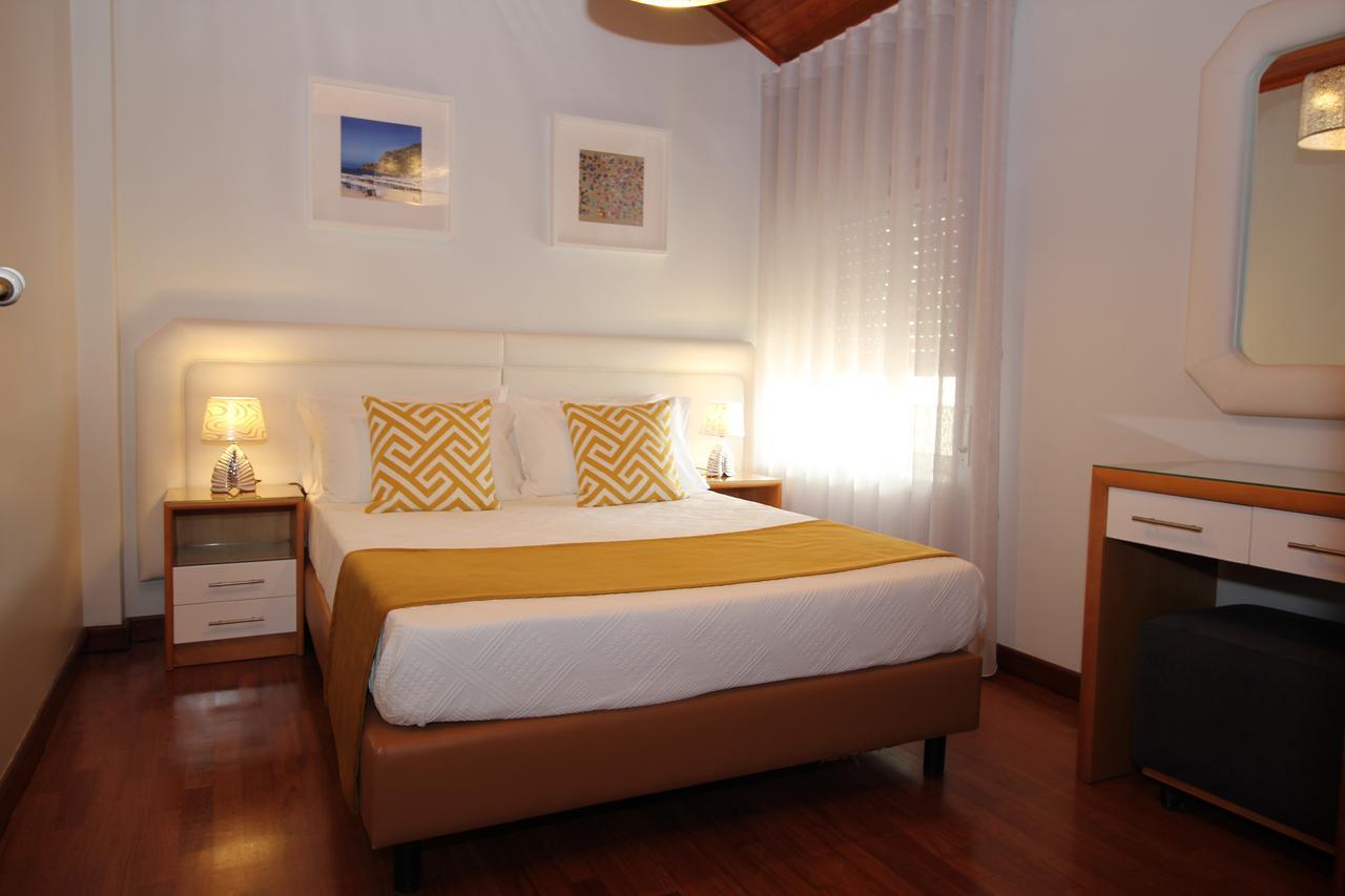 Subvilla Beach Place Nazare Bagian luar foto